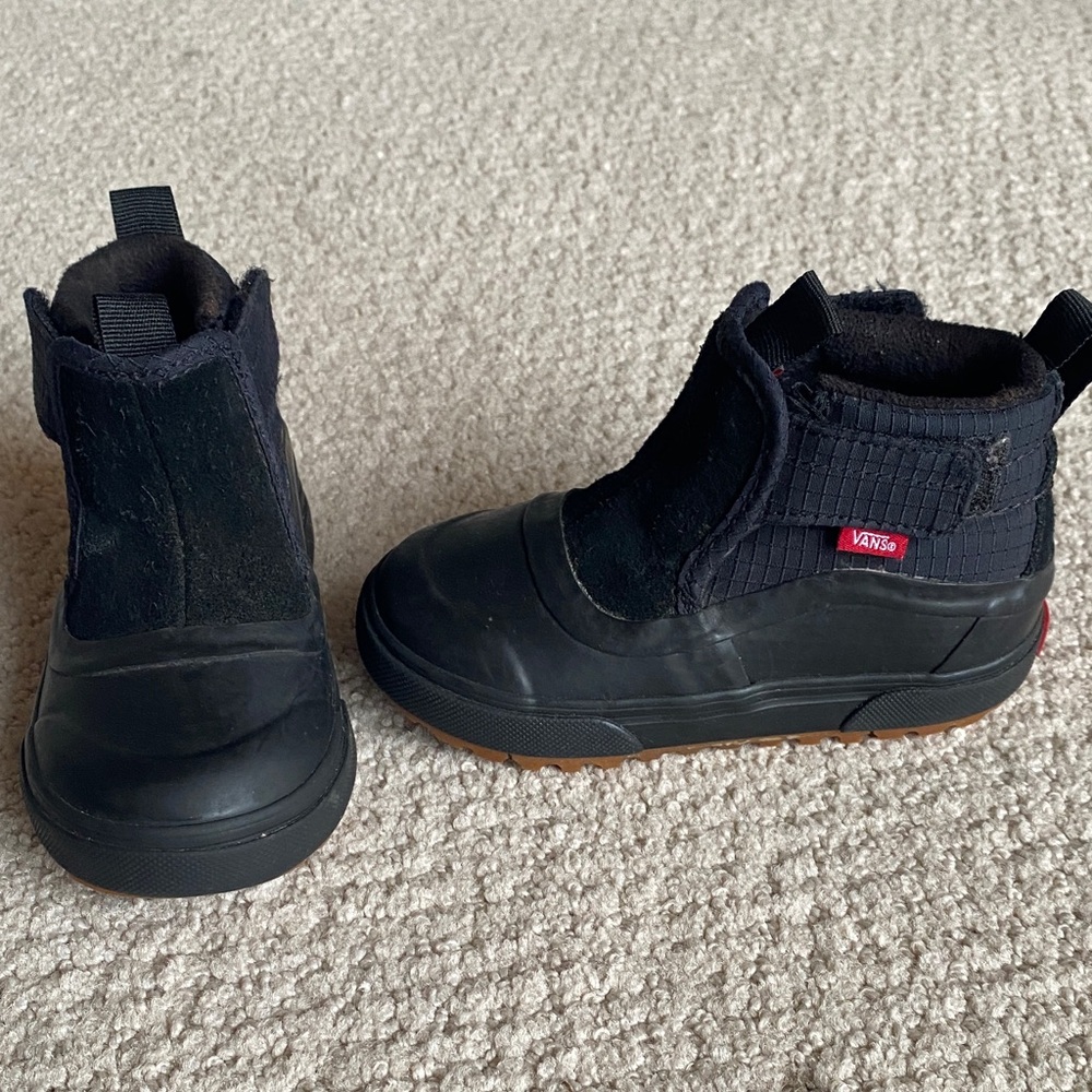 Vans Kids Black Velcro Snow Boots